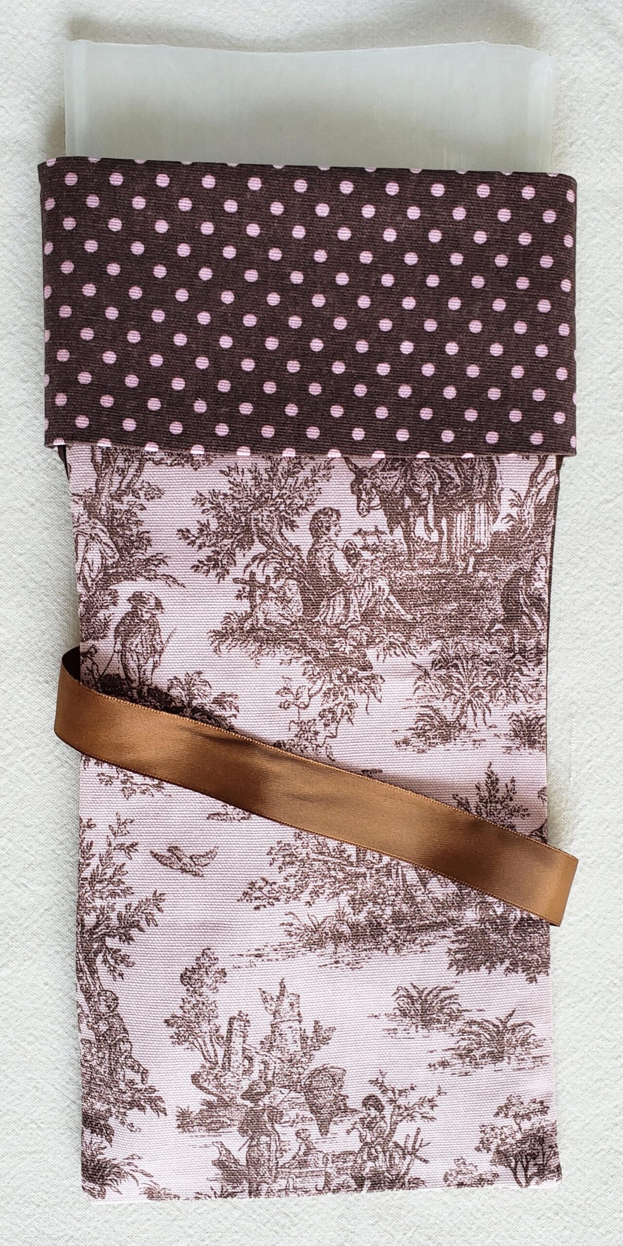 Toile La Love Pink with Polka Dots